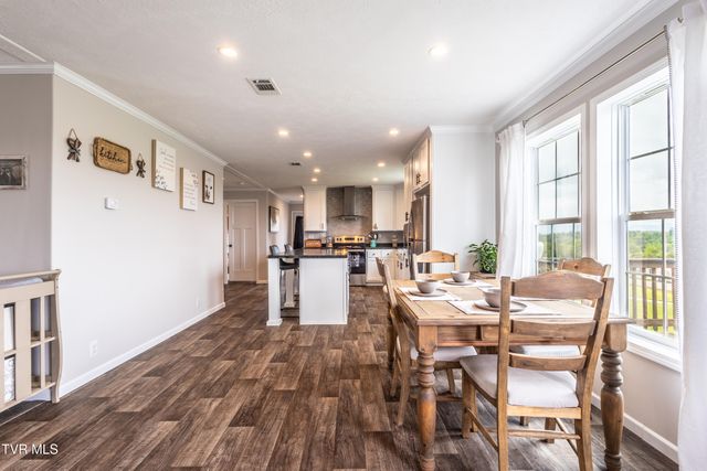 616 Towers Drive, Dandridge, TN 37725