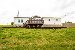 616 Towers Drive, Dandridge, TN 37725