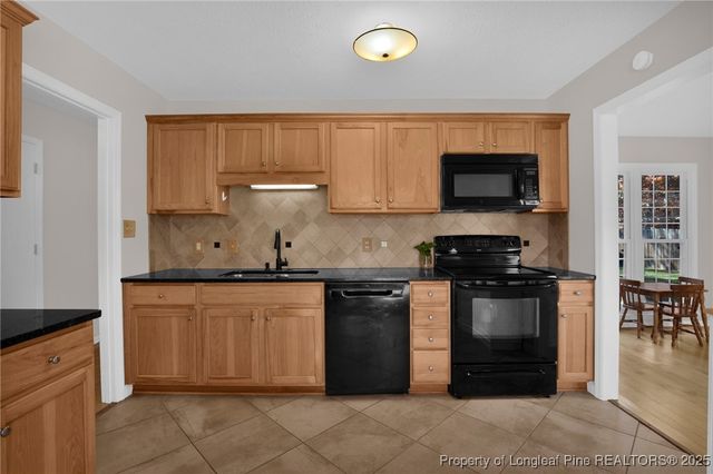 6867 Woodmark Drive, Fayetteville, NC 28314