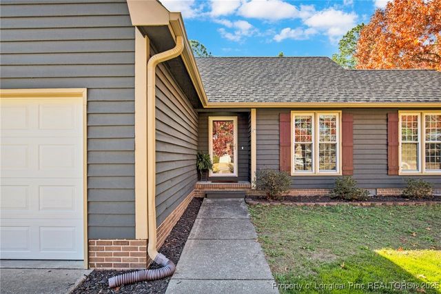 6867 Woodmark Drive, Fayetteville, NC 28314