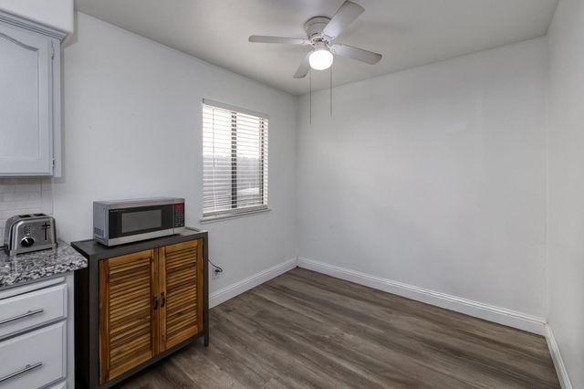 521 E Alluvial Avenue # 102, Fresno, CA 93720