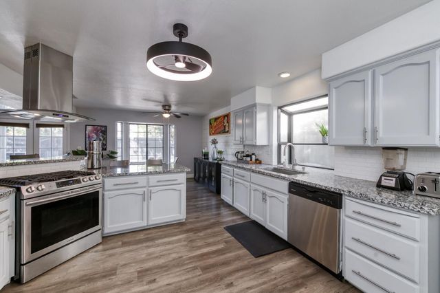 521 E Alluvial Avenue # 102, Fresno, CA 93720