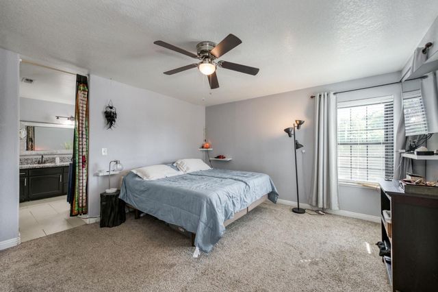 521 E Alluvial Avenue # 102, Fresno, CA 93720