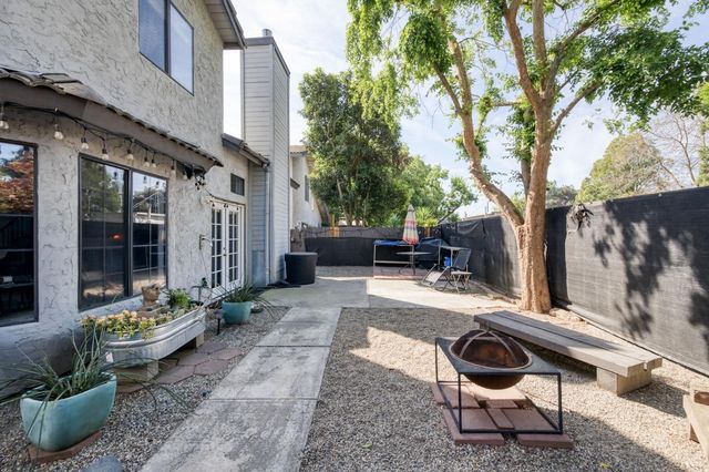 521 E Alluvial Avenue # 102, Fresno, CA 93720