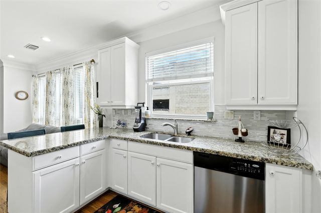 5225 Sagecircle Street S, Houston, TX 77056