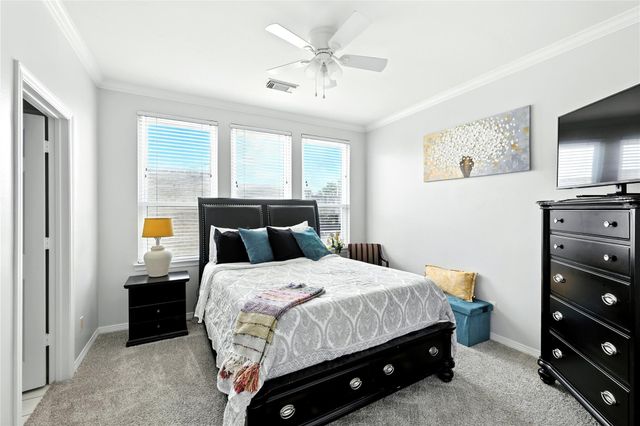5225 Sagecircle Street S, Houston, TX 77056