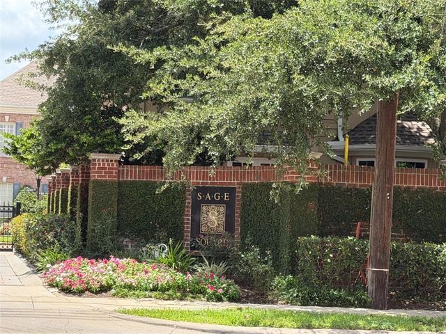 5225 Sagecircle Street S, Houston, TX 77056