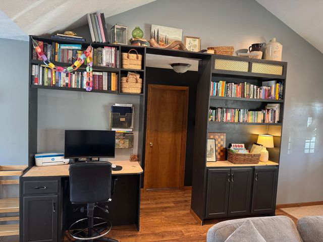 306 W Central Avenue, Wheatfield, IN 46392