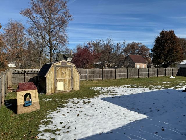 306 W Central Avenue, Wheatfield, IN 46392