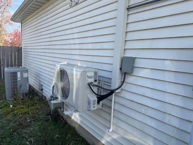 306 W Central Avenue, Wheatfield, IN 46392