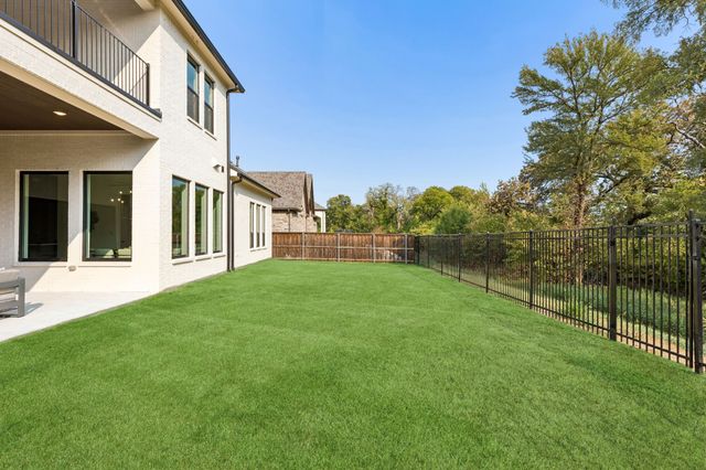 1770 Coopers Hawk Drive, Arlington, TX 76005