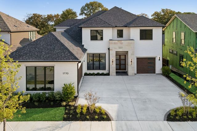 1770 Coopers Hawk Drive, Arlington, TX 76005