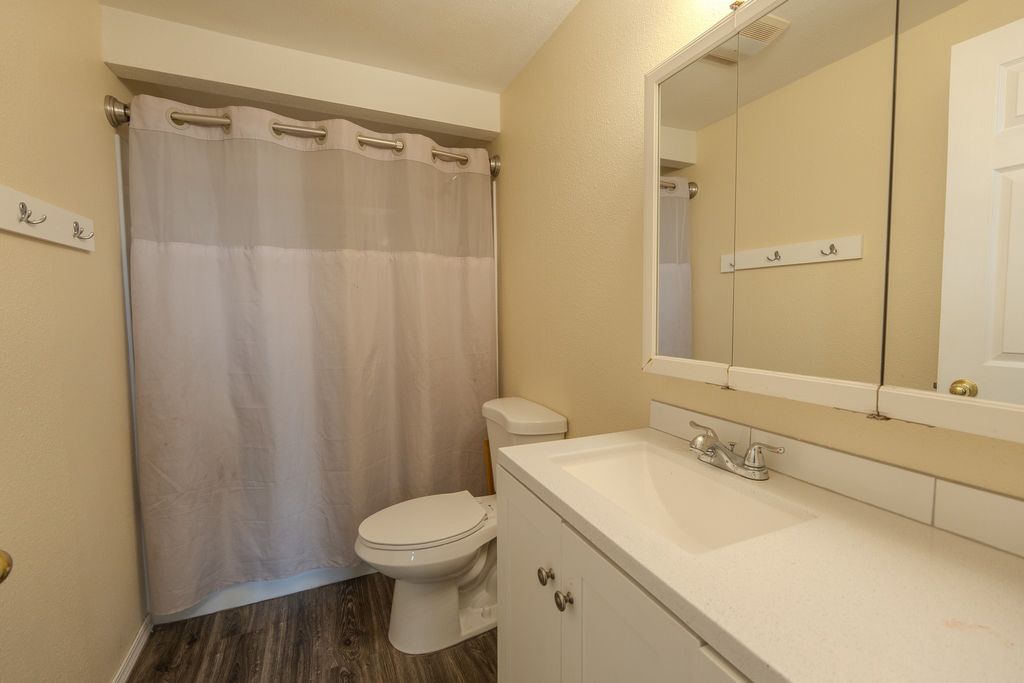 Image 28 of property listing at 870 Star Road, Helena, MT 59602