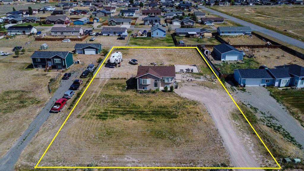 Image 7 of property listing at 870 Star Road, Helena, MT 59602