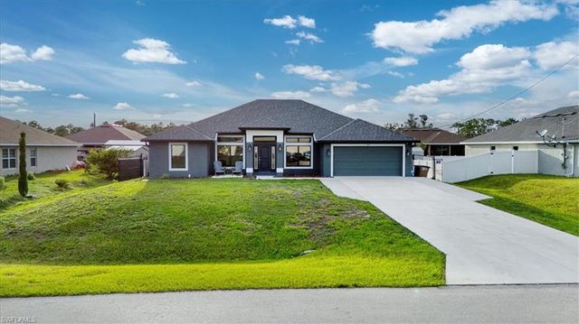 1951 Wescott AVE, Lehigh Acres, FL 33972