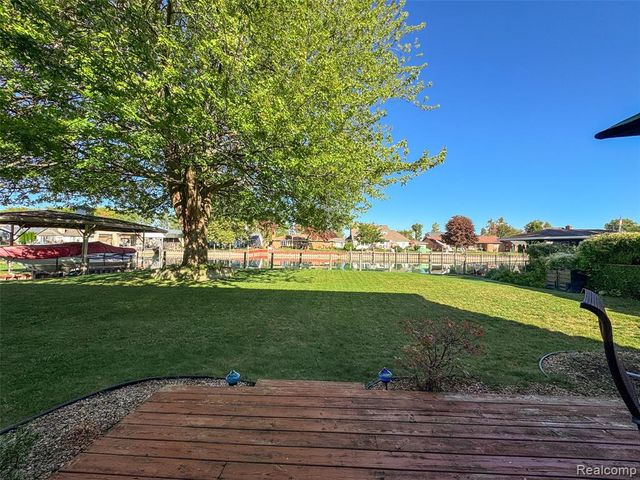 7214 Cardinal Street, Clay, MI 48001