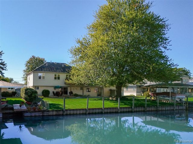7214 Cardinal Street, Clay, MI 48001