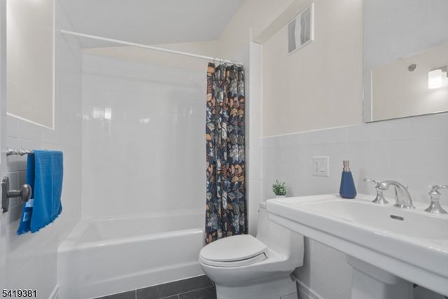 300 Communipaw Ave 154, Jersey City, NJ 07304