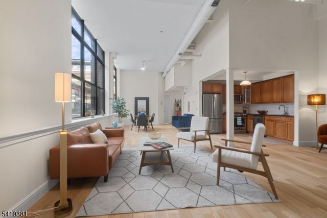 300 Communipaw Ave 154, Jersey City, NJ 07304