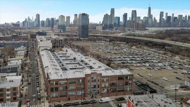 300 Communipaw Ave 154, Jersey City, NJ 07304