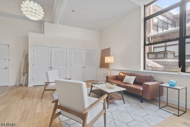 300 Communipaw Ave 154, Jersey City, NJ 07304