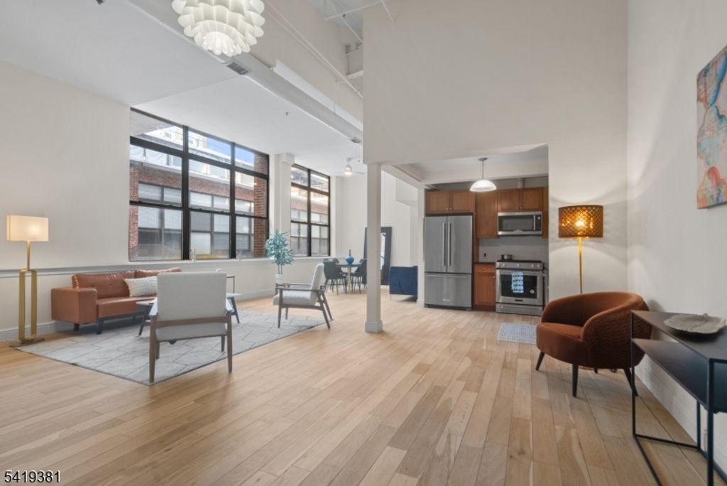 300 Communipaw Ave 154, Jersey City, NJ 07304