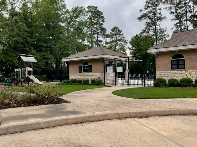 25707 White Springs Court, Spring, TX 77373