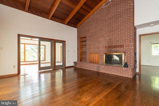 1223 STEAMBOAT RUN RD, Shepherdstown, WV 25443