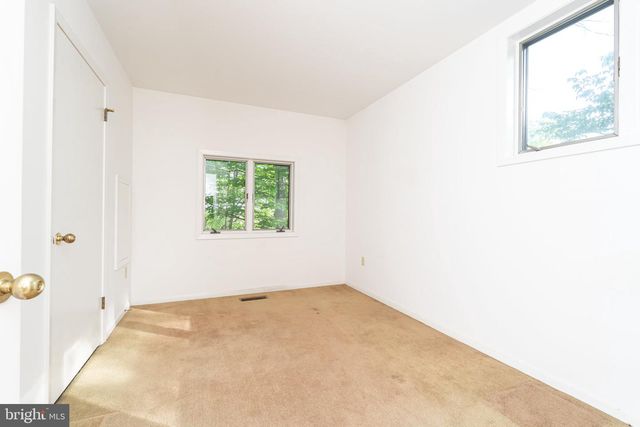 1223 STEAMBOAT RUN RD, Shepherdstown, WV 25443