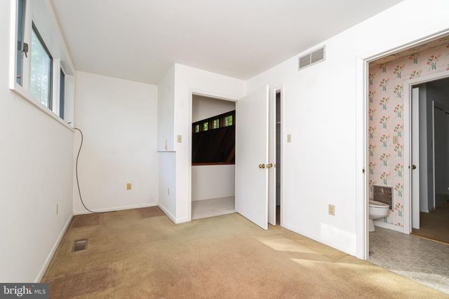 1223 STEAMBOAT RUN RD, Shepherdstown, WV 25443