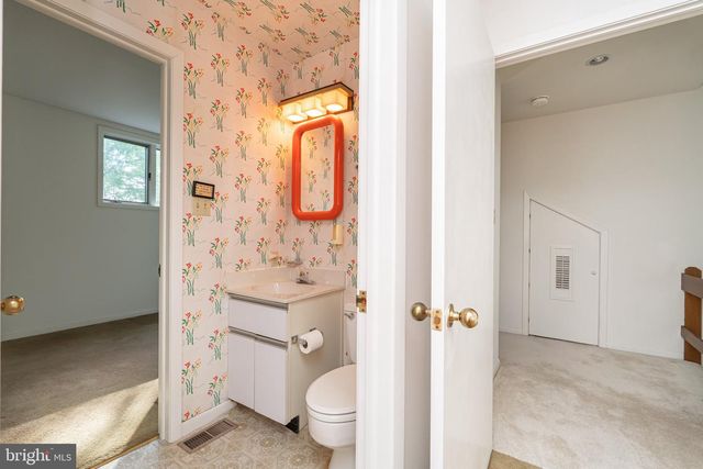 1223 STEAMBOAT RUN RD, Shepherdstown, WV 25443