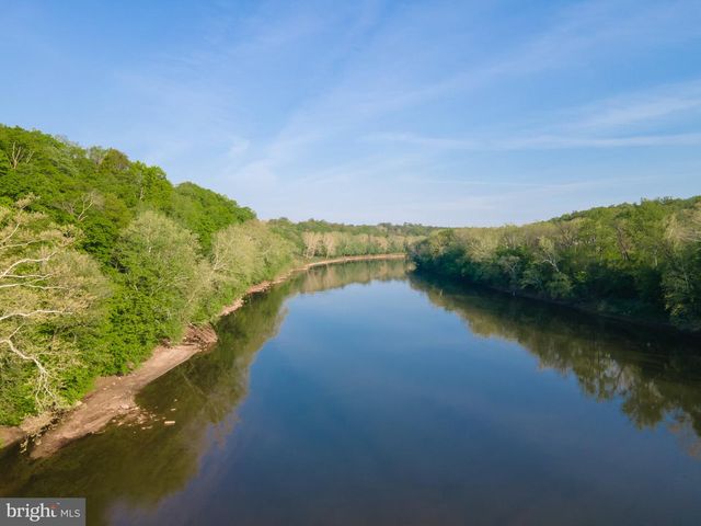 1223 STEAMBOAT RUN RD, Shepherdstown, WV 25443