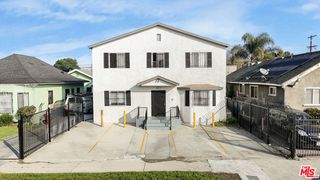 211 E 55th Street, Los Angeles, CA 90011