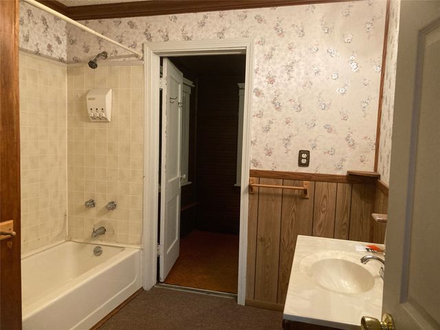 424 CLINTON Court, Meadville, PA 16335