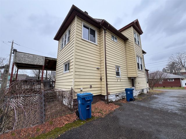 424 CLINTON Court, Meadville, PA 16335