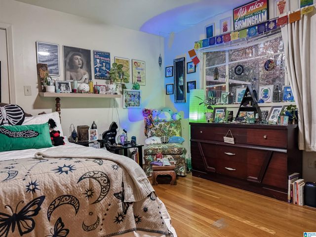 925 HICKORY CIRCLE, Birmingham, AL 35215