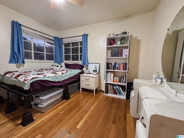 925 HICKORY CIRCLE, Birmingham, AL 35215