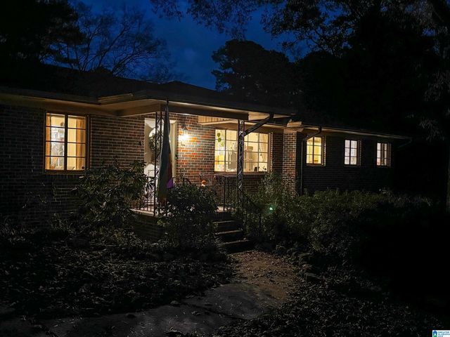 925 HICKORY CIRCLE, Birmingham, AL 35215