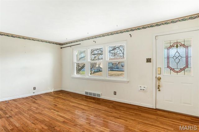 6437 Colletta Drive, St Louis, MO 63139