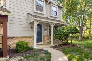 2338 Hidden Meadow Lane, Ballwin, MO 63021