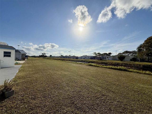 7041 FAIRVIEW VILLAGE CIRCLE, Winter Haven, FL 33881