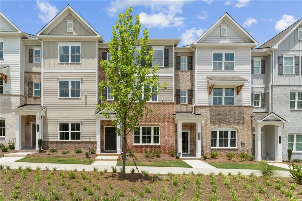 1979 Deco Drive, Kennesaw, GA 30144