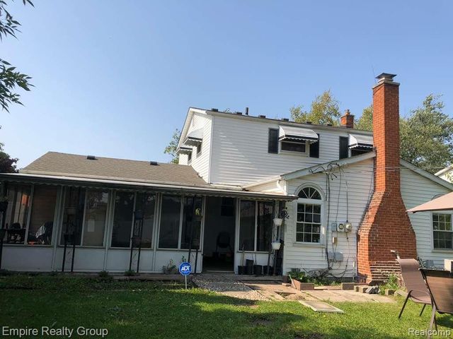 15401 Vivian Street, Taylor, MI 48180