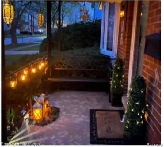 15401 Vivian Street, Taylor, MI 48180