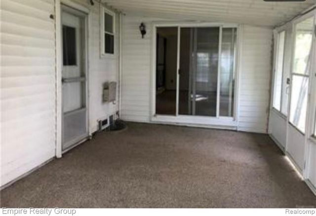 15401 Vivian Street, Taylor, MI 48180