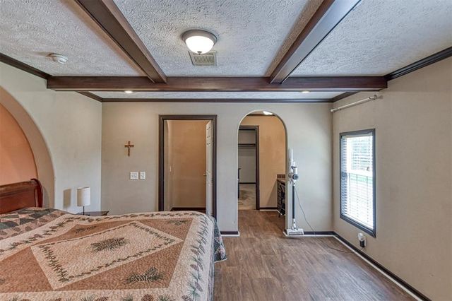 13700 Iron Road, Mcloud, OK 74851