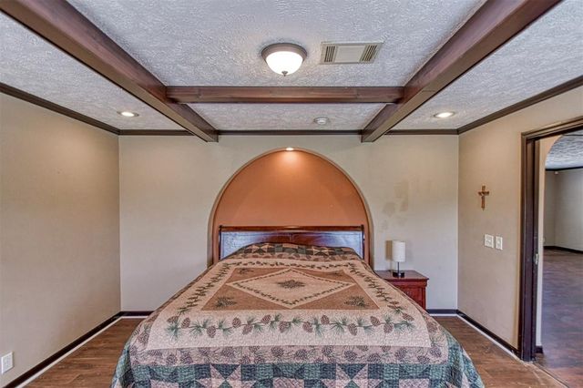 13700 Iron Road, Mcloud, OK 74851