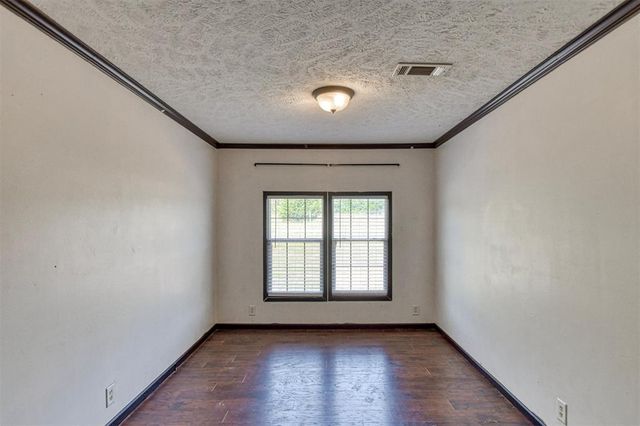 13700 Iron Road, Mcloud, OK 74851