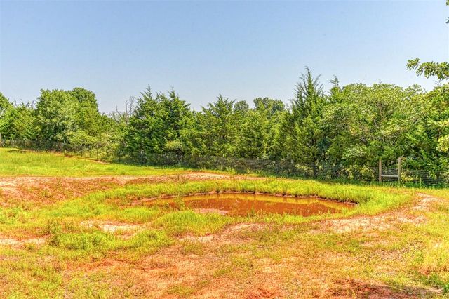 13700 Iron Road, Mcloud, OK 74851