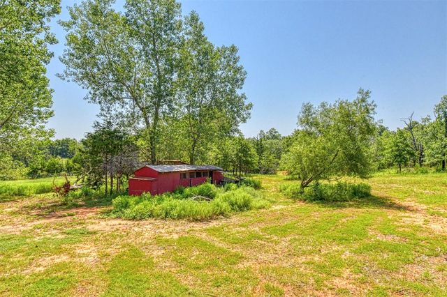 13700 Iron Road, Mcloud, OK 74851